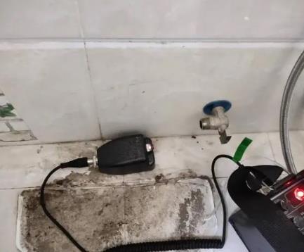 宜秀屋顶漏水维修公司分享下卫生间漏水的危害及解决方法